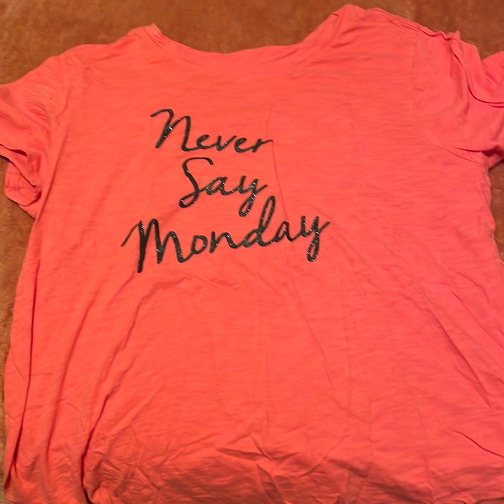 Graphic tee